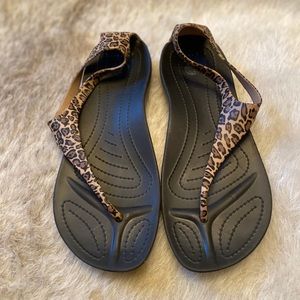Leopard T-strap Crocs